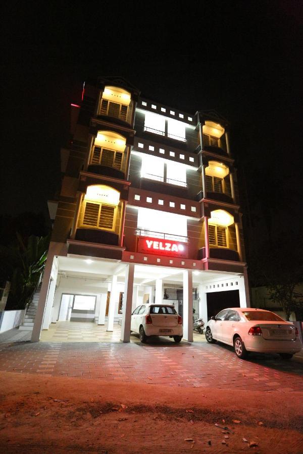Yelza Hotel And Residence Alwaye Exterior foto