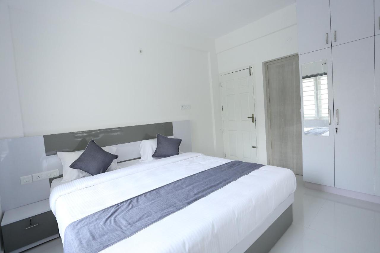 Yelza Hotel And Residence Alwaye Exterior foto